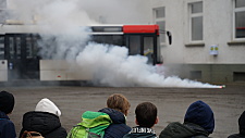 Auf dem Foto ist ein Linienbus zu sehen, der Bestandteil eines Programmpunktes beim Kids Day 2024 war.